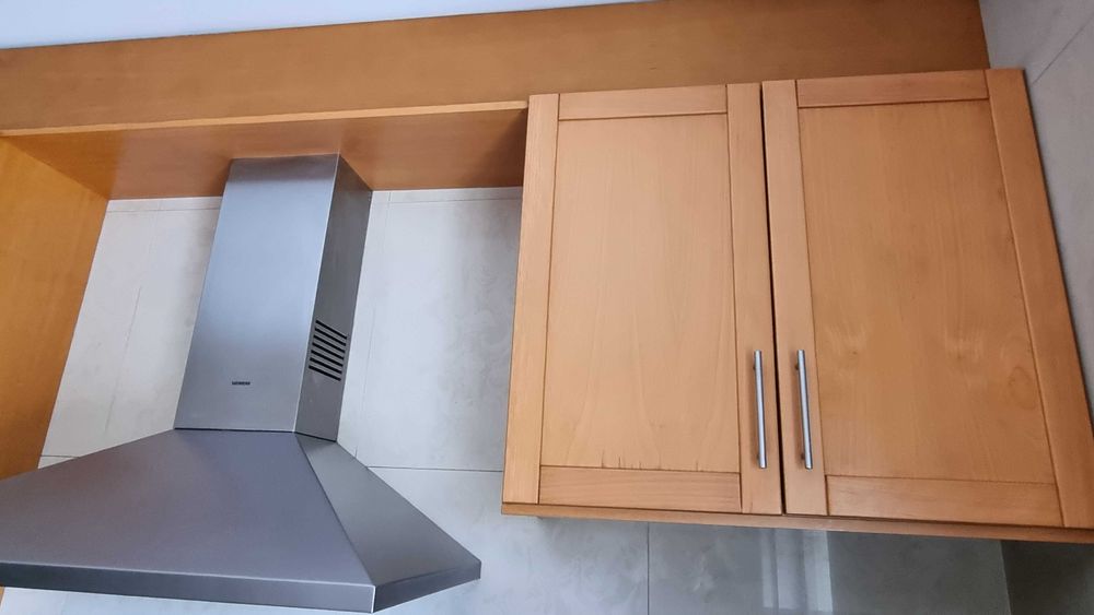Cozinha completa em madeira de (Faia) - Em bom estado de conservação