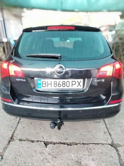 Продам Опель Astral j Sport Turer 1.7 cdti