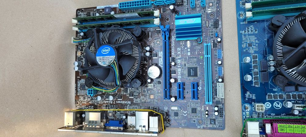 Комплект 4 ядра  S1155 ASUS Gigabyte MSI H61 + Intel Core I5 3470 up to 3.60 GHz  BOX + 8GB DDR3