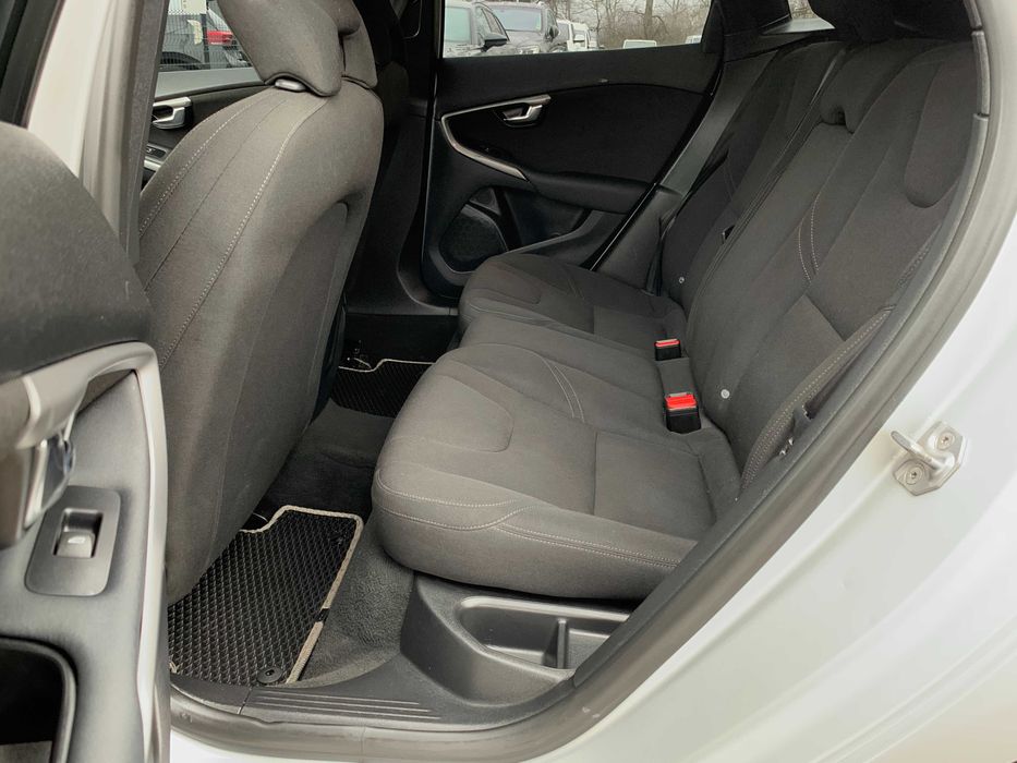 Volvo V40 2014 1.6 дизель