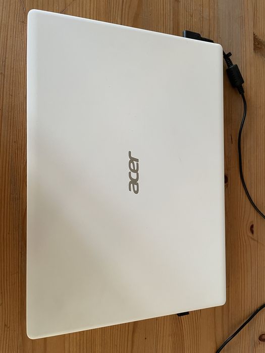 Portátil Acer Aspire 1 A114-61 series Model N 20Q7