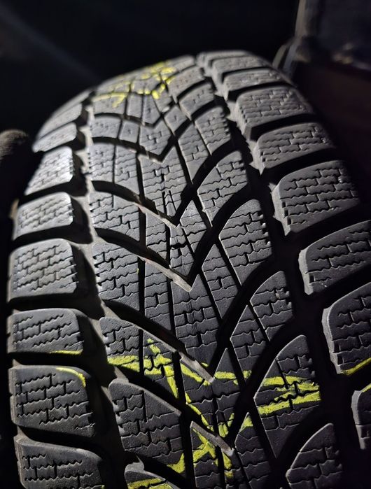 215/60R17 Dunlop Winter Sport 4D 7mm
