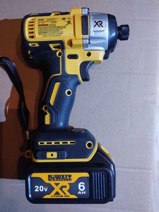 Zakrętarka udarowa do baterii DeWalt 18-20V