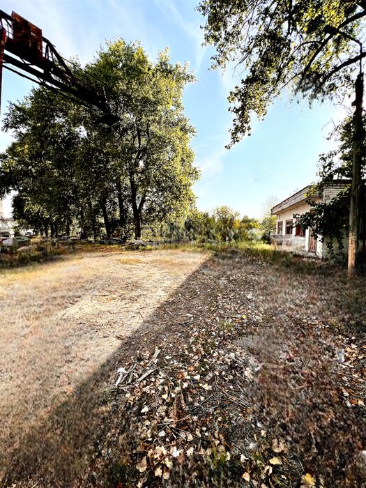 Продається промислова база в рні вул. Залізняка