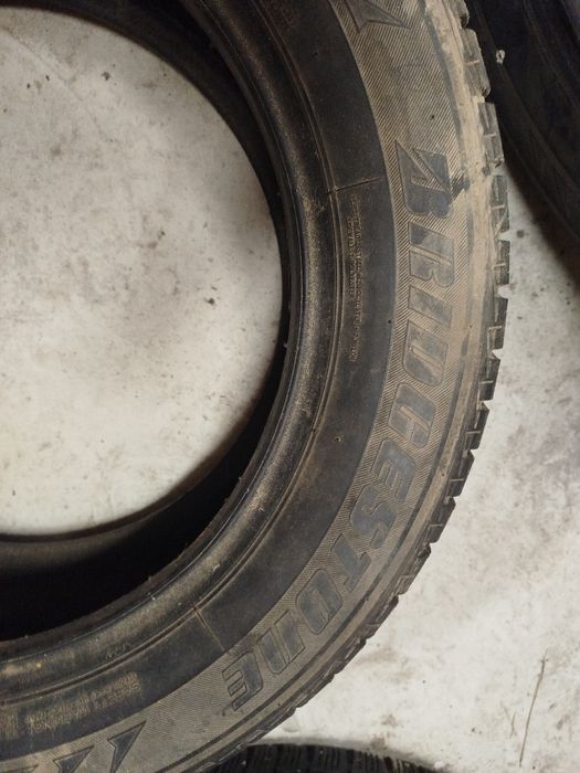 Opony Zimowe Bridgestone 215/60/R 17