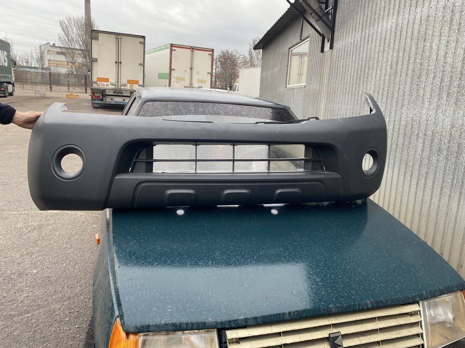 Бампер Передний Nissan Navara (Нисан Навара )кузов Д 40 2009 год