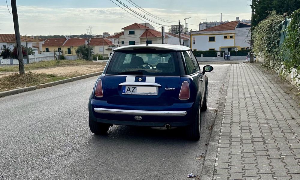 MINI Cooper 1.6 BMW 120cv - Azul e Teto Stripes Brancas - 2003 R50