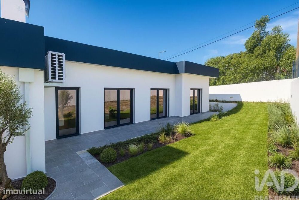 Moradia térrea T4 em Ericeira de 211,25 m2