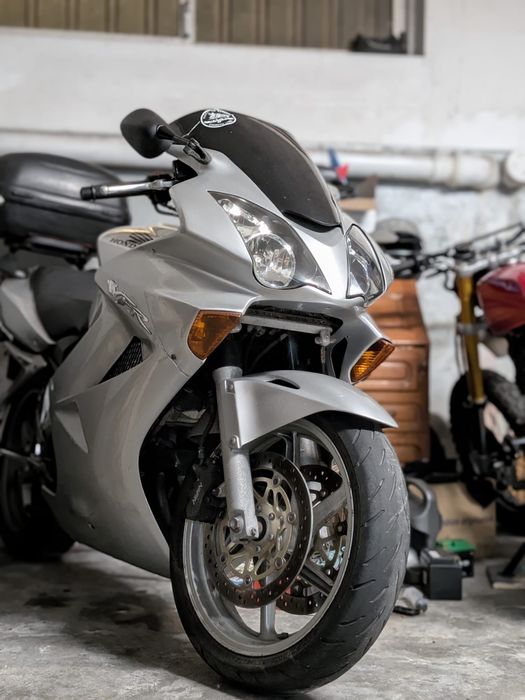 Honda vfr 800 vtec