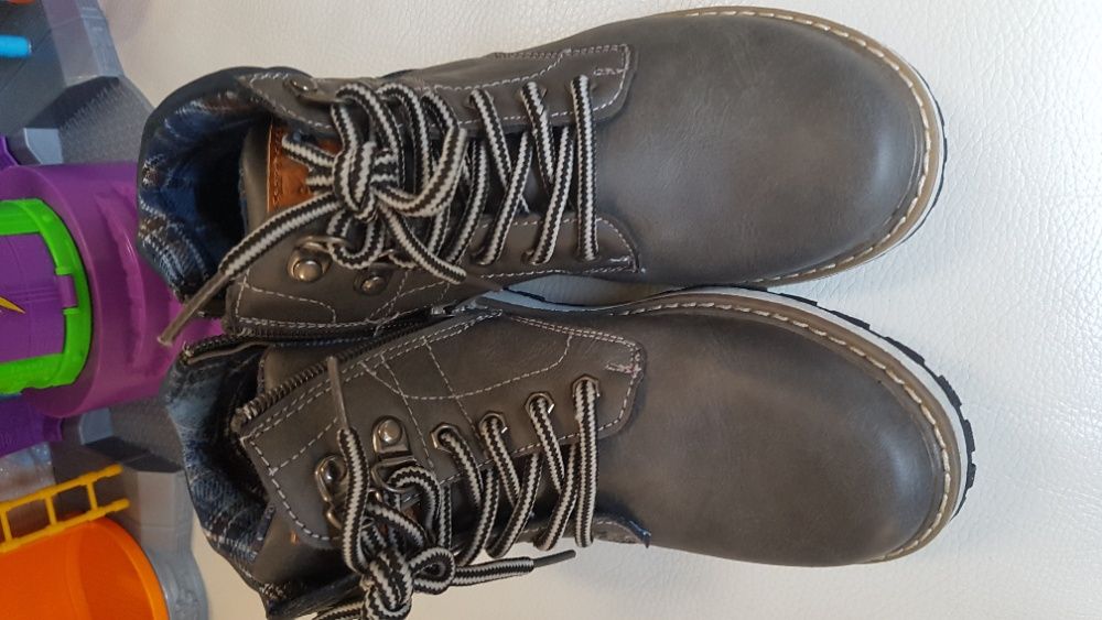 BOTAS Alpinas com fecho e forro interior - Criança Rapaz - Tamanho 31