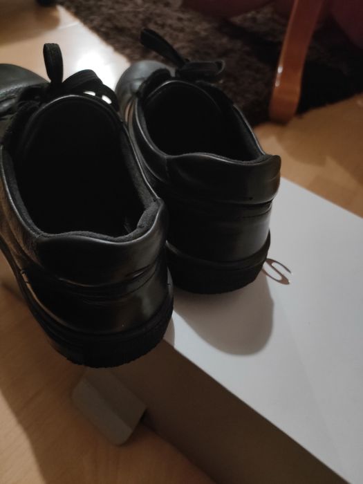 Skórzane buty Wojas