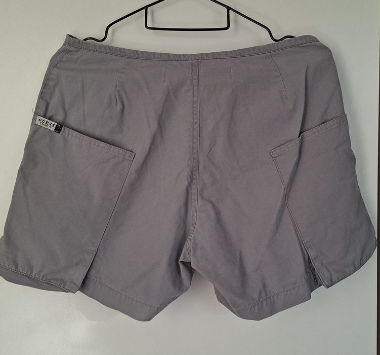 Krótkie spodenki Guess?Chinos S