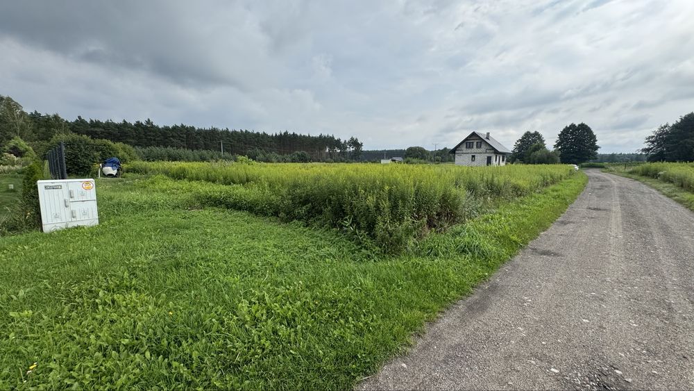 Dzialki budowlane uzbrojone 2000m