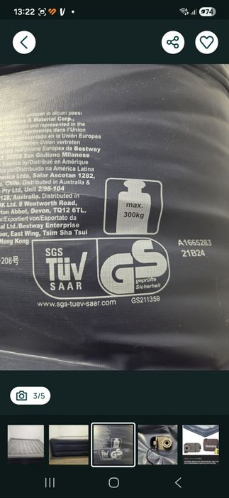 Materac z wbudowaną pompką.