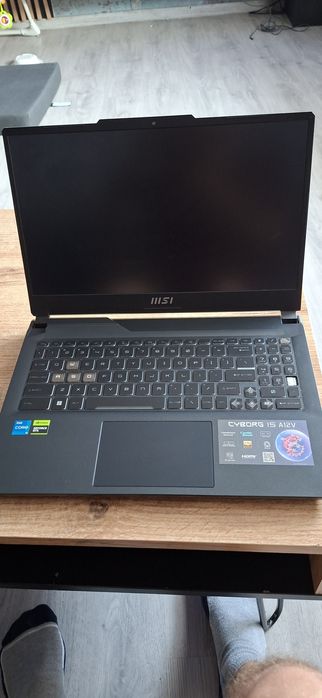 Laptop MSI Cyborg 15 A12VE
