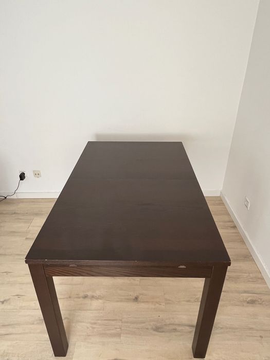 Mesa de Jantar Extensível do IKEA + 2 cadeiras (opcional)