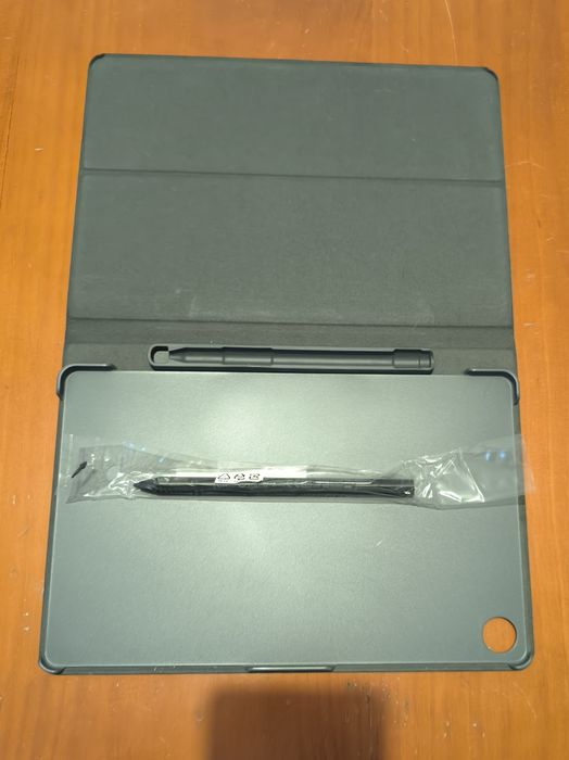 Lenovo Tab M10 Plus (3rd Gen) TB125FU + Capa e Caneta