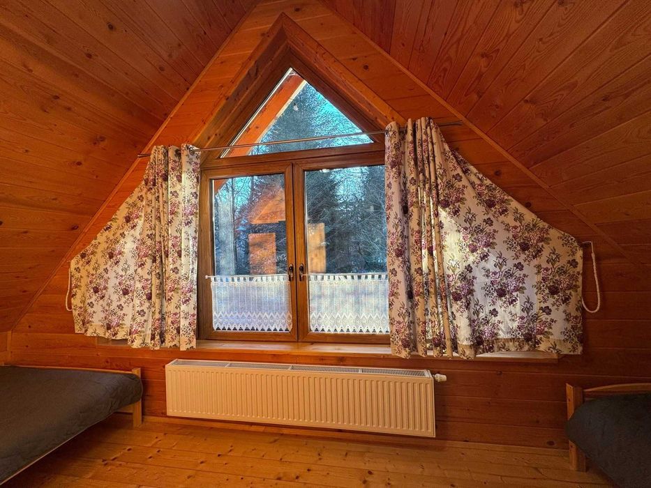 WILLA NAD POTOKIEM – drewniany dom w górach dla 10 osób