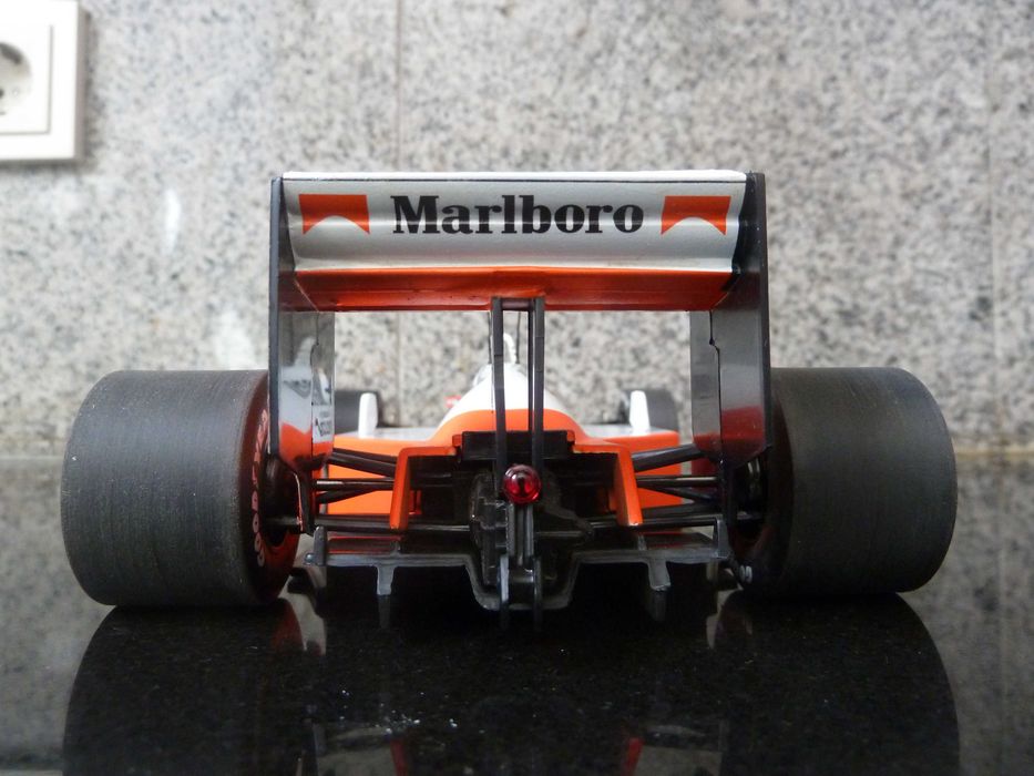 1:18 Minichamps, McLaren MP4/4, Prost, Marlboro, AutoArt
