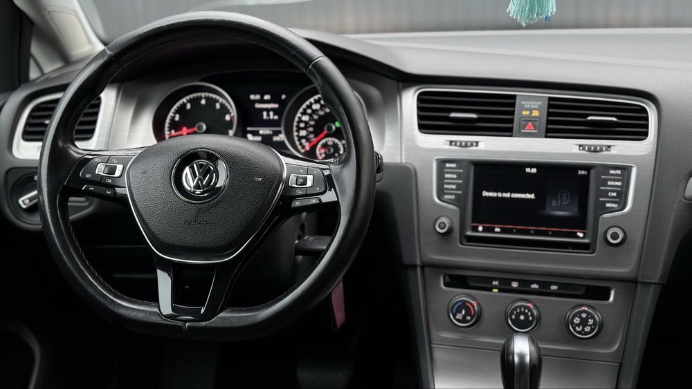 Продам vw golf VII 2016 р