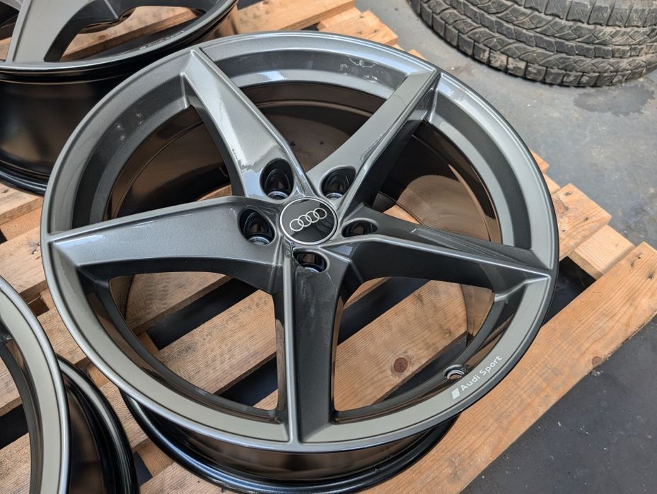 Oryginalne felgi Audi 18" 5x112 8W0 A5 S5 A4 B9 Sline 8.5J ET29
