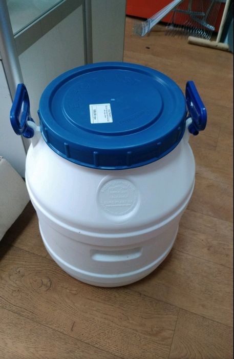 Бочка харчова пластикова 45л горло.-24см