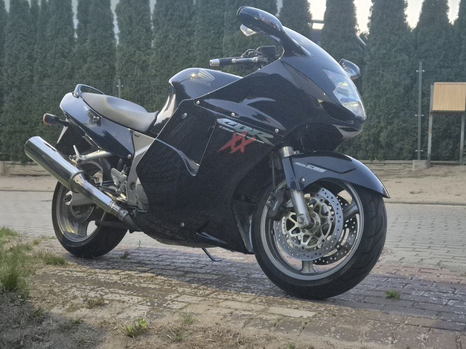 Honda cbr1100xx superblackbird