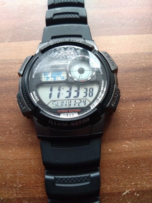 Casio AE-1000W zegarek na kauczukowym pasku