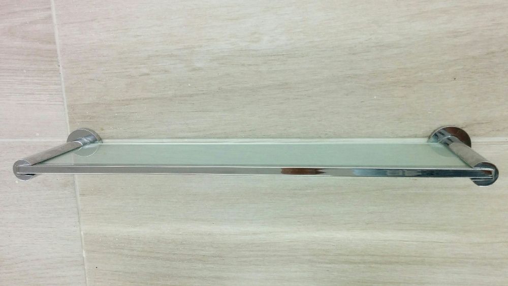 Acessórios p/ quarto de banho em metal cromado (€5 cada peça)