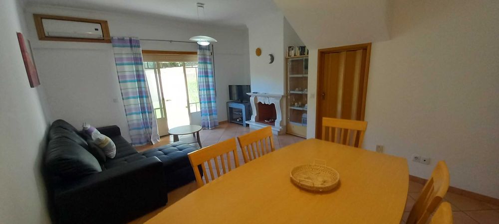 Moradia Geminada Duplex Albufeira