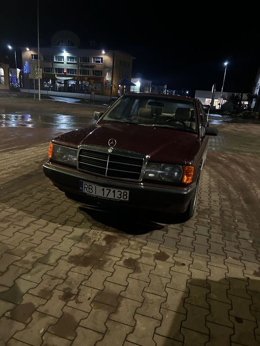 Mercedes-Benz Seria 190