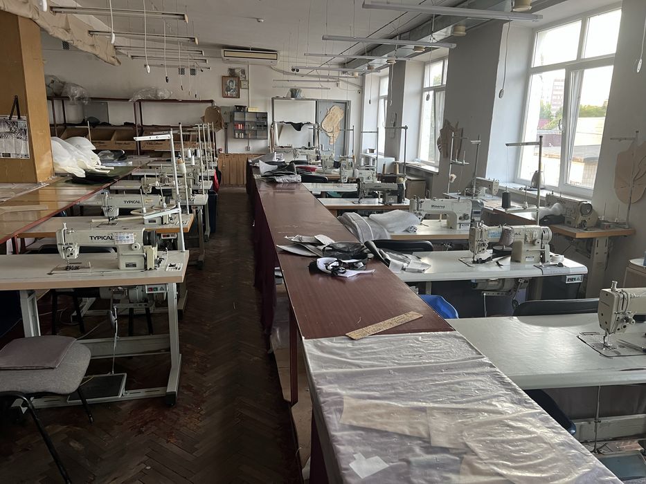 В звязку з закриттям швейного цеху продаються професійні швейні машинки фірми Typikal i Minerva.