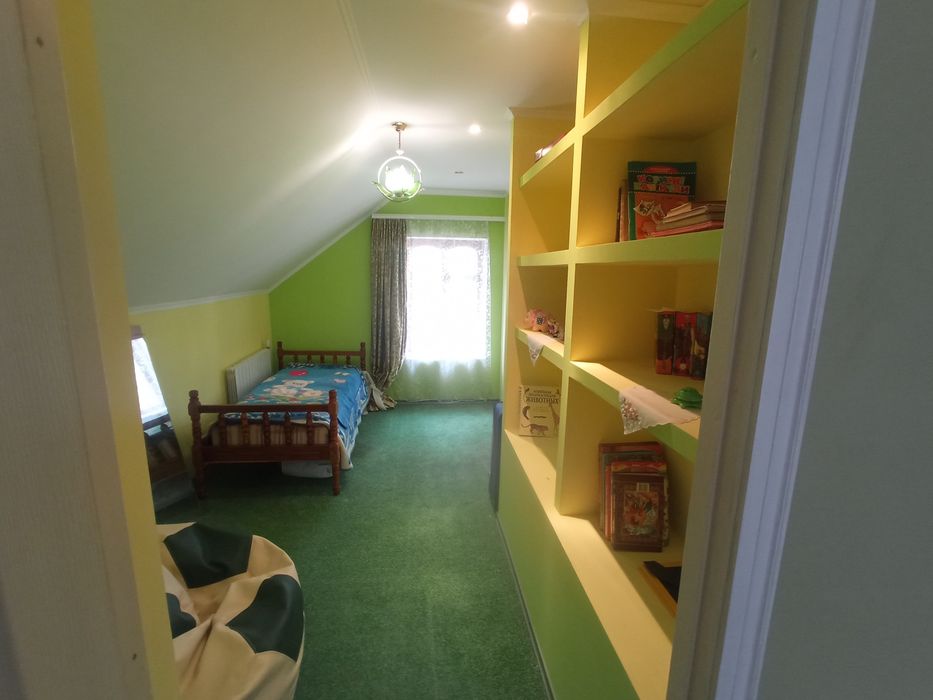 Продаю дачний будинок