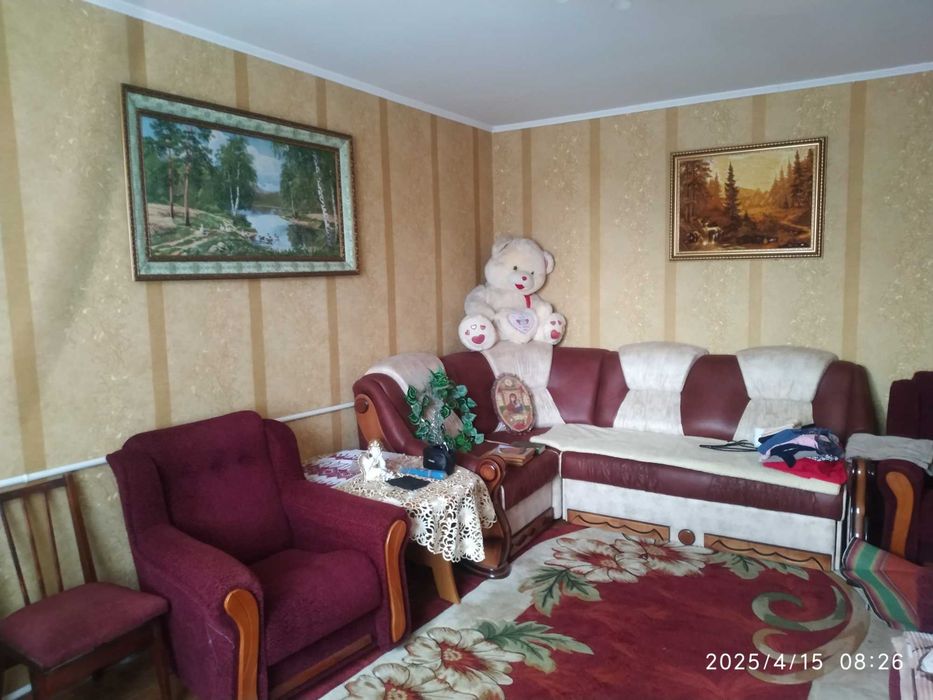 Продам 1/2 житлового будиноку.