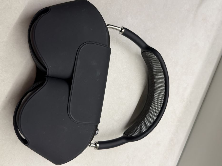 Airpods Max  space grey