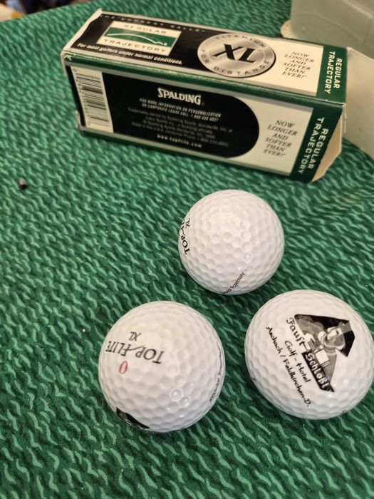 Piłeczki golfowe