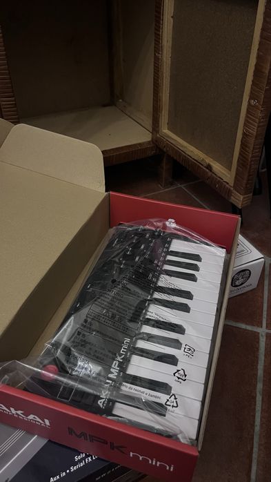 Akai MPK mini (como novo)