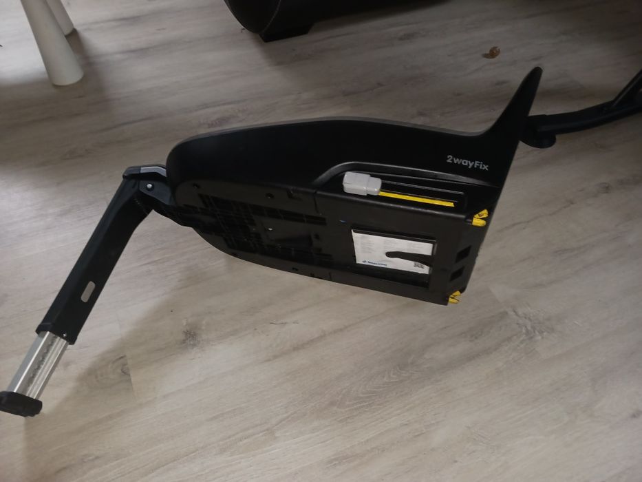 Fotelik Maxi-Cosi + baza iisofix 2wayFix