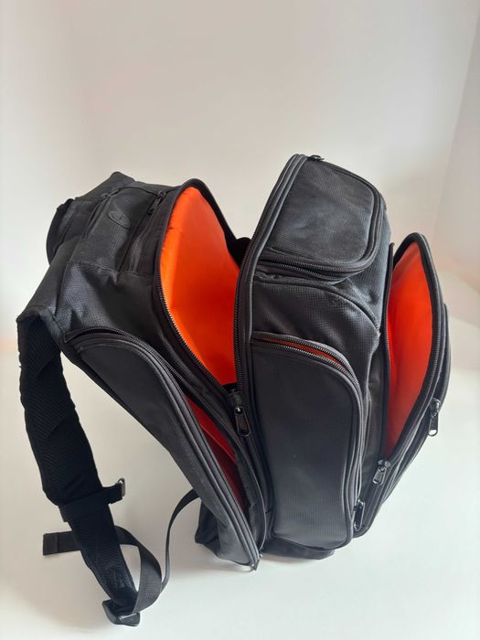 Mochila para DJ - UDG Ultimate DIGI Backpack – Preto/Laranja – Como novo
