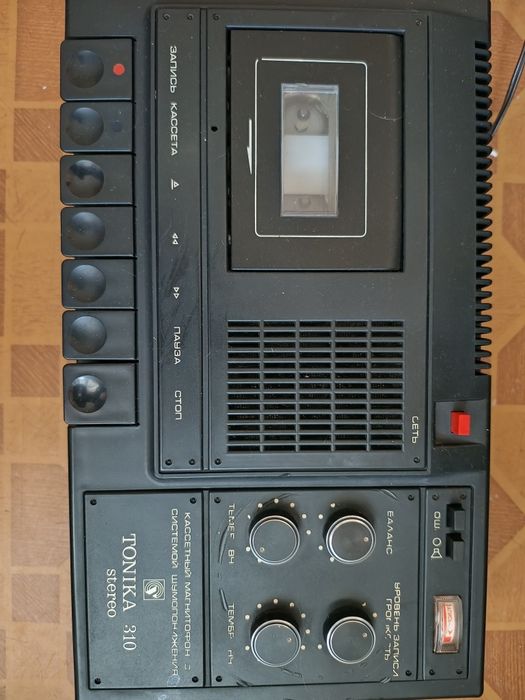 Продам магнитофон Тоника 310