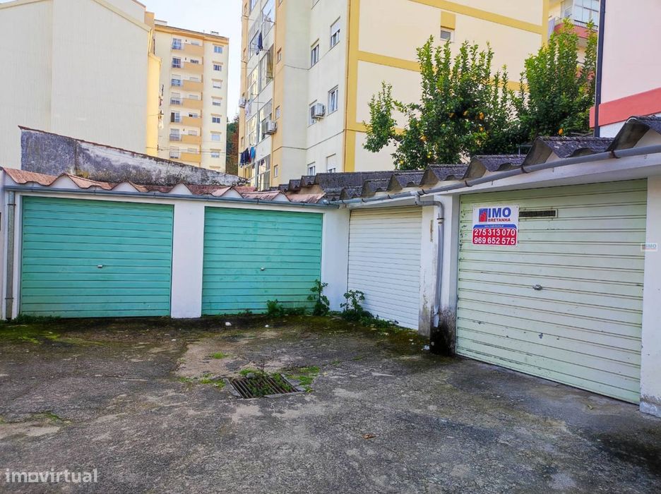 Garagem - Zona do Rodrigo