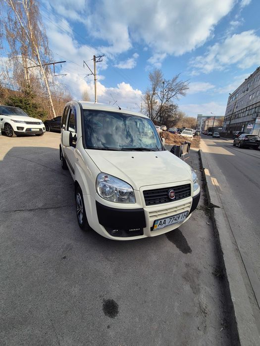 Продам авто Фіат Добло 2008 року