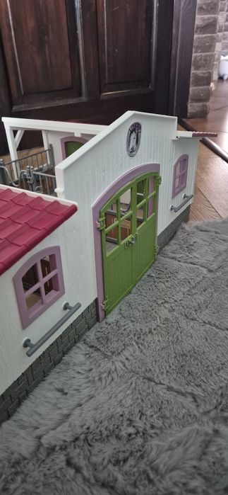 Duża stajnia schleich