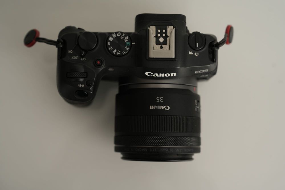 Canon R8 + Objectiva RF 35mm 1.8
