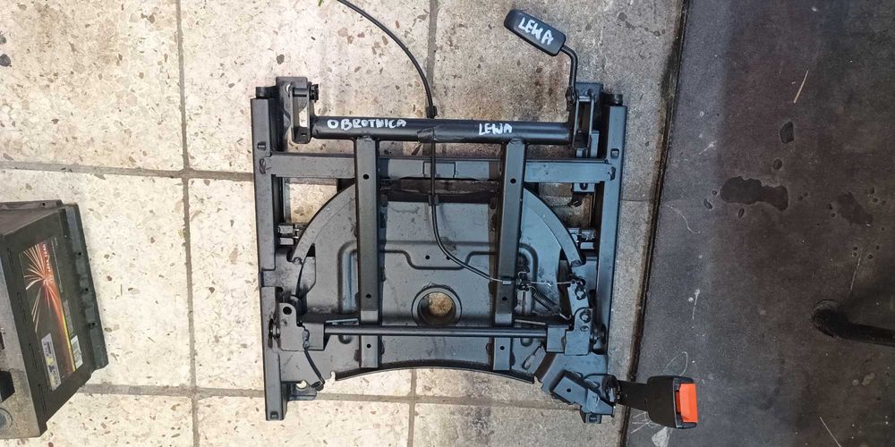 VW Sharan obrotnica mechanizm fotela lewy przód