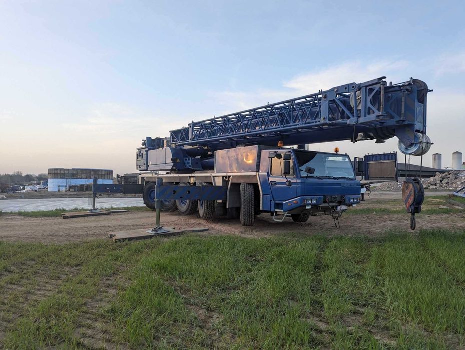 Usługi dzwigowe do 110 ton.