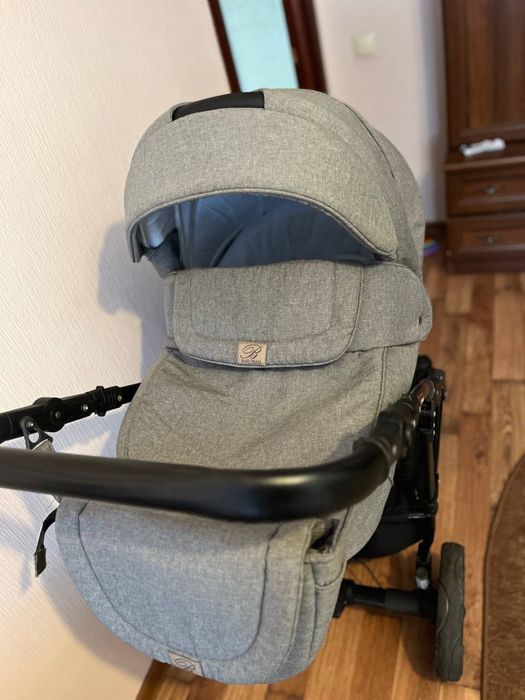 Продаю коляску 2в1