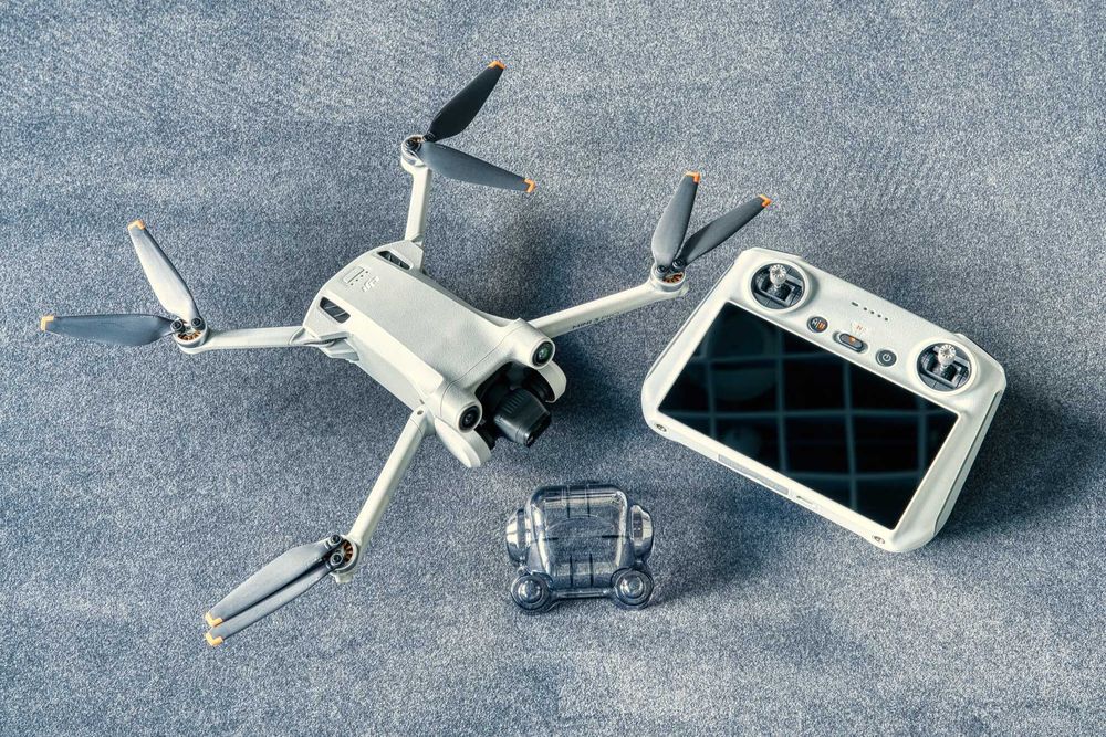 Dron DJI Mini 3 Pro + Fly More Combo + dedykowane etui + filtry ND