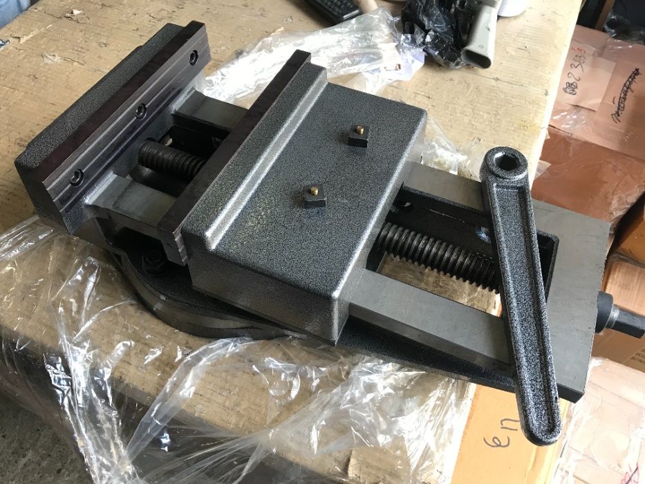 Тиски станочные поворотные 250 мм 7200-0225