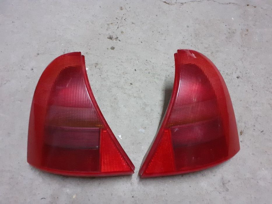 Farois traseiros renault clio ano 2000
